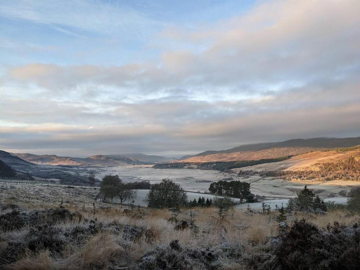 Vila Spectacular Mountain View Ecopod Newtonmore Exteriér fotografie